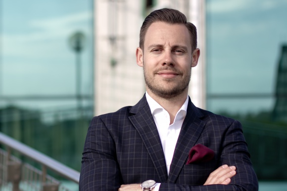 Czy Polacy żyją ponad stan? LIFESTYLE, Finanse - Jak wynika z obserwacji Akredo.pl, spora część Polaków ma problemy z optymalnym gospodarowaniem swoimi zasobami. Jak zatem zapobiec przykrym konsekwencjom finansowej niefrasobliwości?