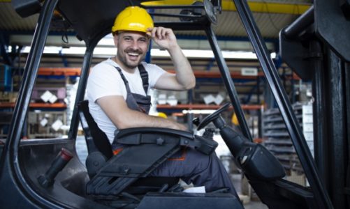 Na rynku brakuje operatorów wózków widłowych