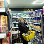 Fot.-M.-Pieslak_Newspix.pl_ Nastroje w handlu nieco gorsze niż przed miesiącem. Wskaźnik koniunktury wśród tradycyjnych detalistów spadł w marcu o 3,1 pkt.